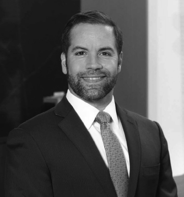 Javier Romero headshot