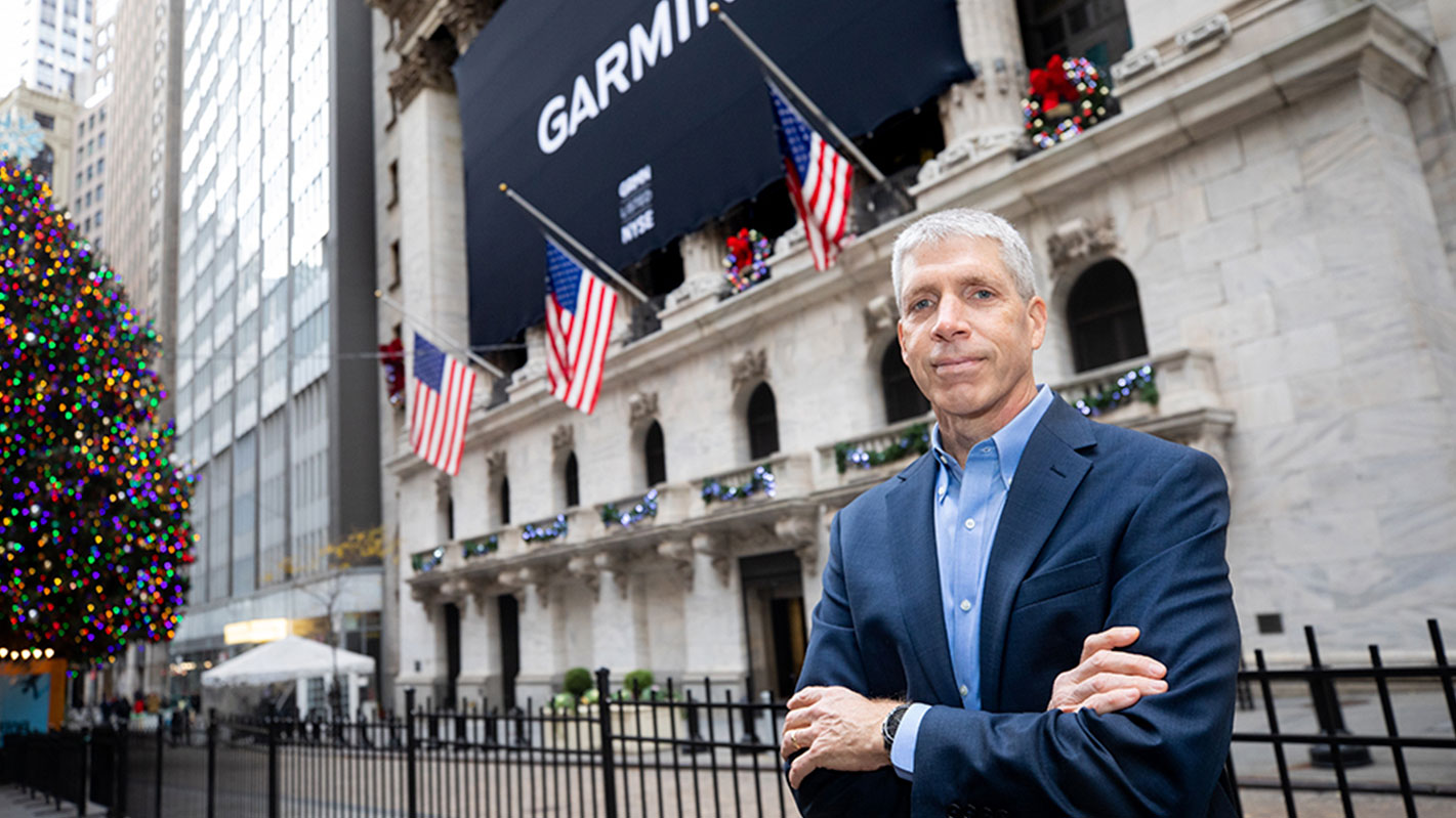 Atlantic Union Bankshares celebrates in front of the NYSE