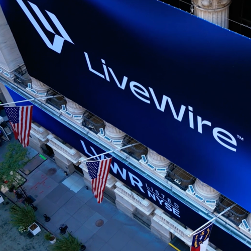 NYSE facade with Livewire banner